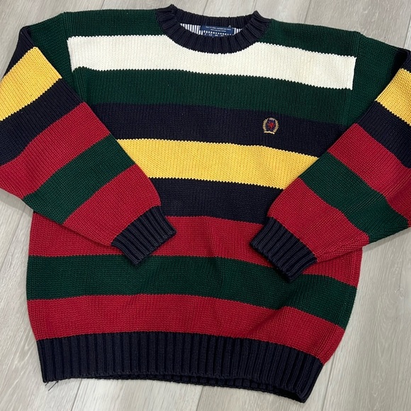 EUC Tommy Hilfiger Sweater - Picture 1 of 3